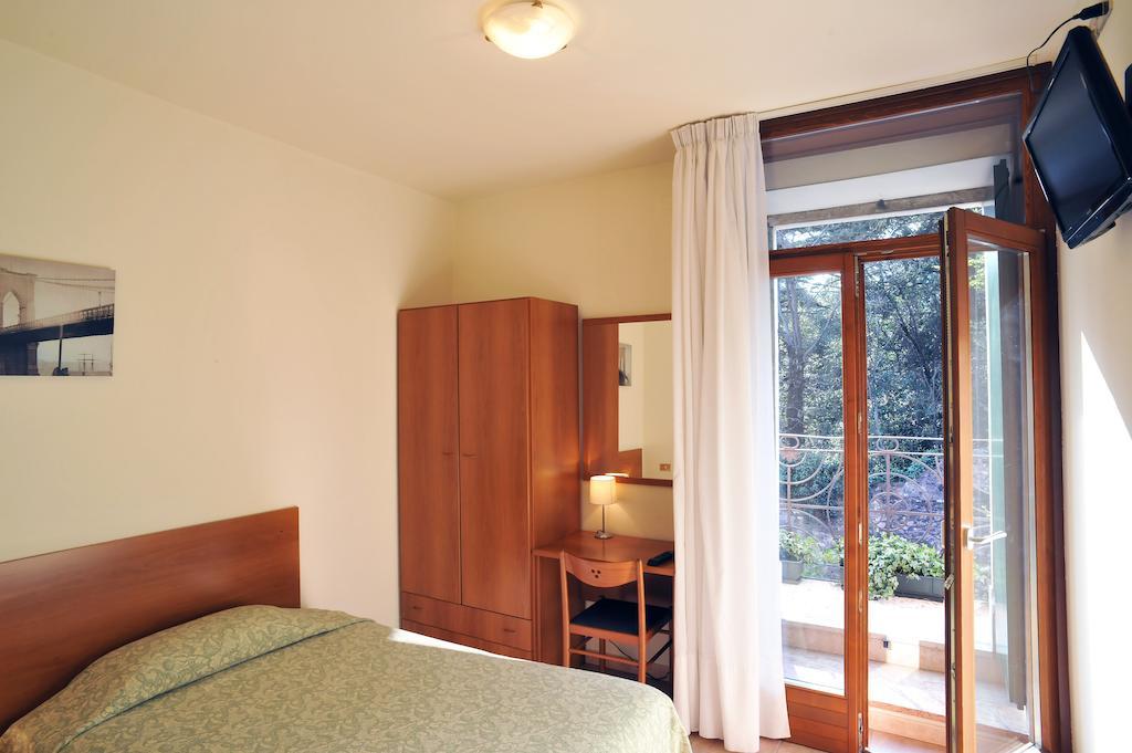 Albergo Croce D'Oro Dolcè Oda fotoğraf