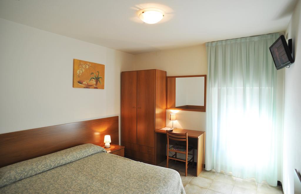 Albergo Croce D'Oro Dolcè Oda fotoğraf